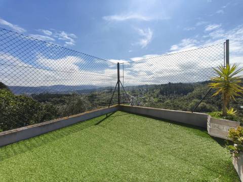 Moradia T6+3 c/ Piscina e Garagem - Coimbra