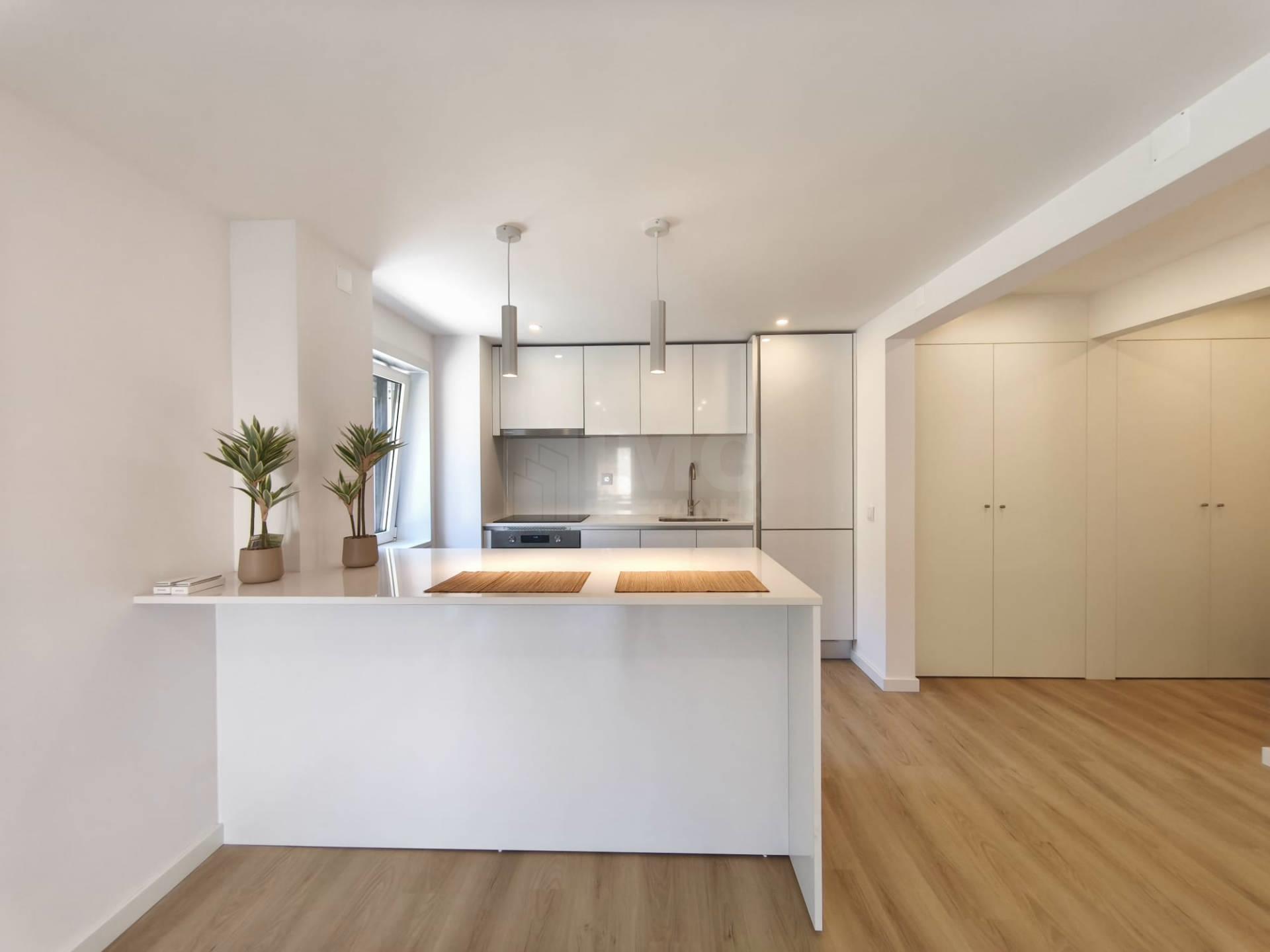 T2 Totalmente Remodelado | Zona Premium – Parque Verde - Coimbra