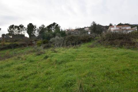Terreno p/ Investimento – Unhais da Serra - Possível Construção de 6 Moradias