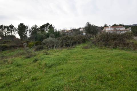 Terreno p/ Investimento – Unhais da Serra - Possível Construção de 6 Moradias
