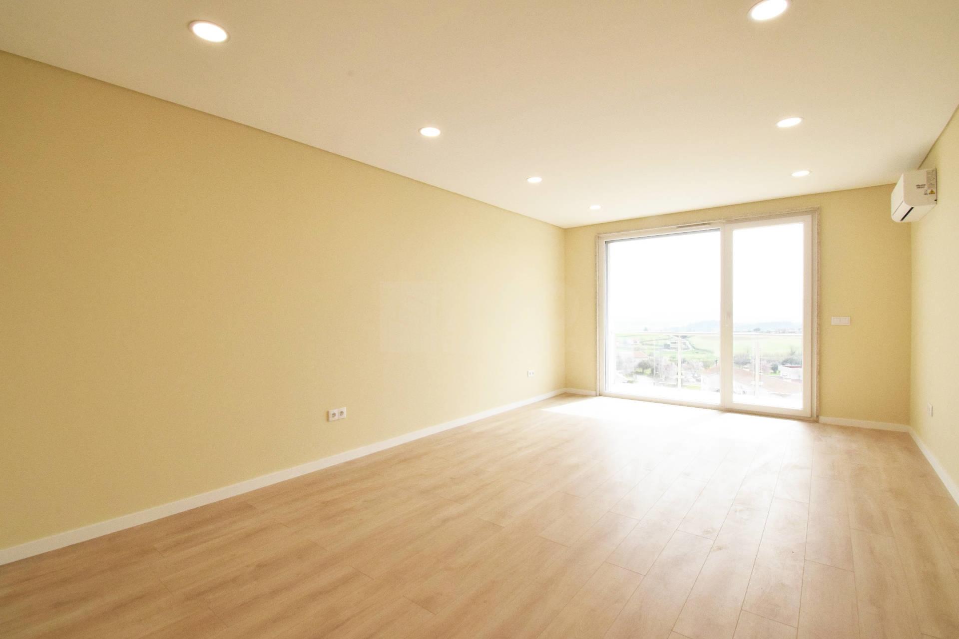 T2 Duplex c/ Terraço NOVO - Zona Baixa da Covilhã