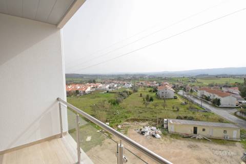 T2 Duplex c/ Terraço NOVO - Zona Baixa da Covilhã