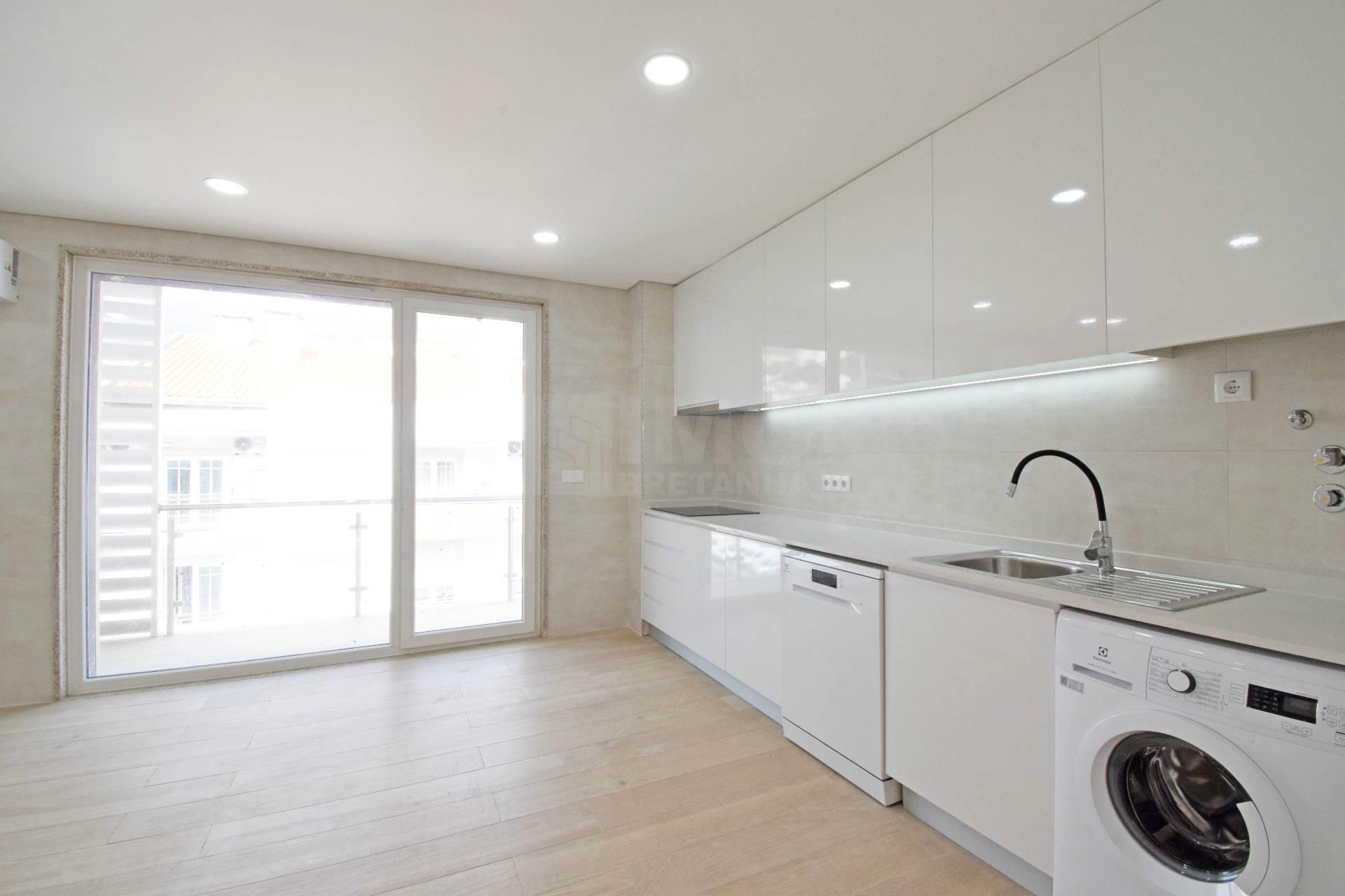 T3 Duplex c/ Terraço - NOVO - Zona Baixa da Covilhã