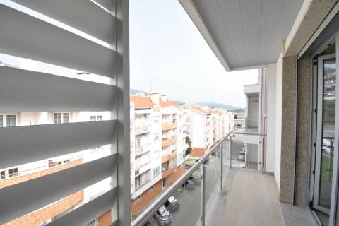 T3 Duplex c/ Terraço - NOVO - Zona Baixa da Covilhã