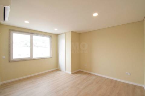 T3 Duplex c/ Terraço - NOVO - Zona Baixa da Covilhã