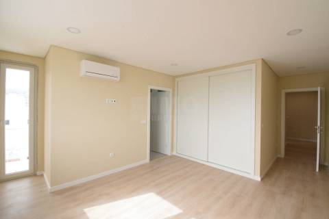 T3 Duplex c/ Terraço - NOVO - Zona Baixa da Covilhã