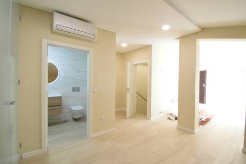 T3 Duplex c/ Terraço - NOVO - Zona Baixa da Covilhã
