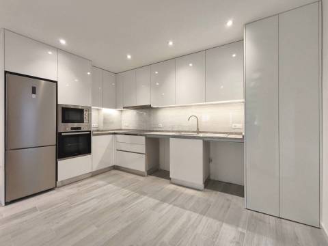 T2 Duplex Totalmente Remodelado - Centro de Anadia