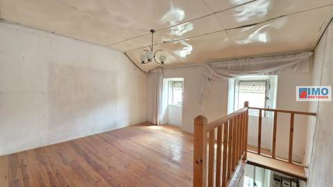 Moradia V3 - Cebolais de Cima - 10 min de Castelo Branco