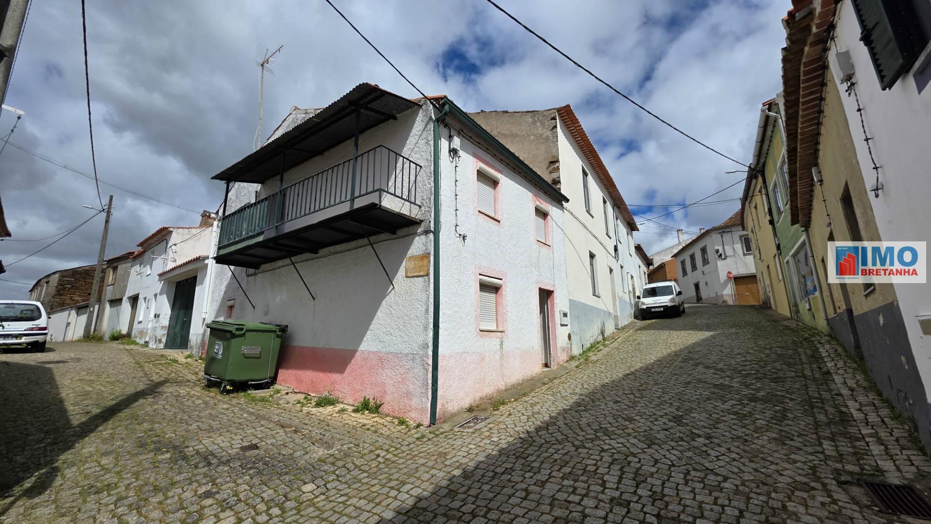 Moradia V3 - Cebolais de Cima - 10 min de Castelo Branco