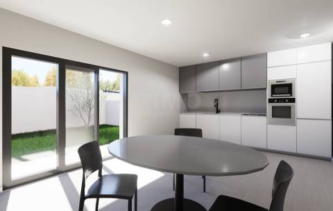 Moradia T2+2 Duplex - NOVA - Entrada da Covilhã