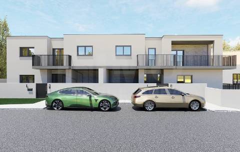 Moradia V3 c/ Piscina e Garagem - NOVA - Entrada da Covilhã