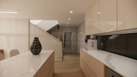 Moradia V4 c/ Piscina - Teixoso