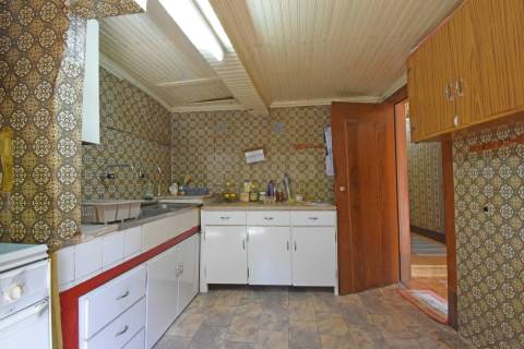 Moradia V5 c/ Garagem e Quintal - Donas - 5 min do Fundão