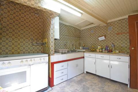 Moradia V5 c/ Garagem e Quintal - Donas - 5 min do Fundão