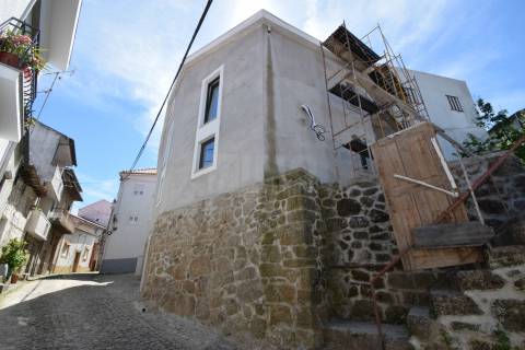 T1 - NOVO - Teixoso - 7 min da Covilhã