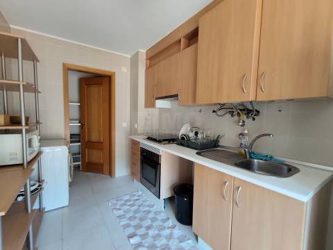 Apartamento T2 DUPLEX Arrendamento em Covilhã e Canhoso,Covilhã