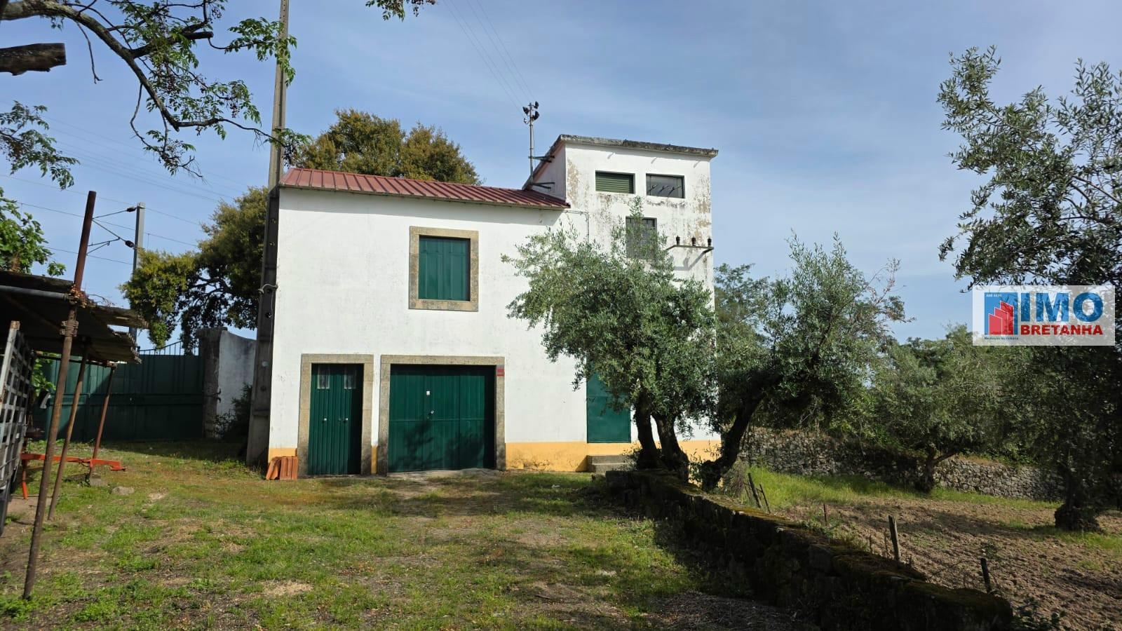 Quinta em Castelo Branco com 9 hectares e varias habitações