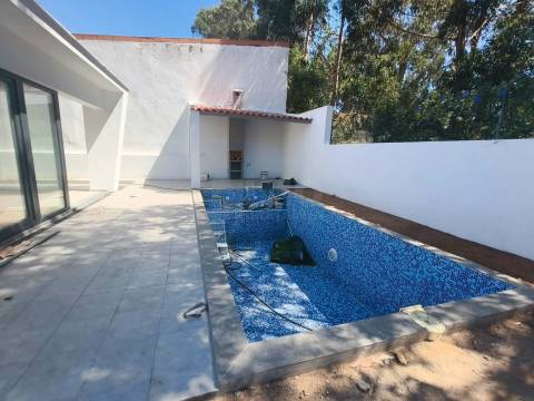 Moradia V3 c/ Piscina - Sobreda - Almada