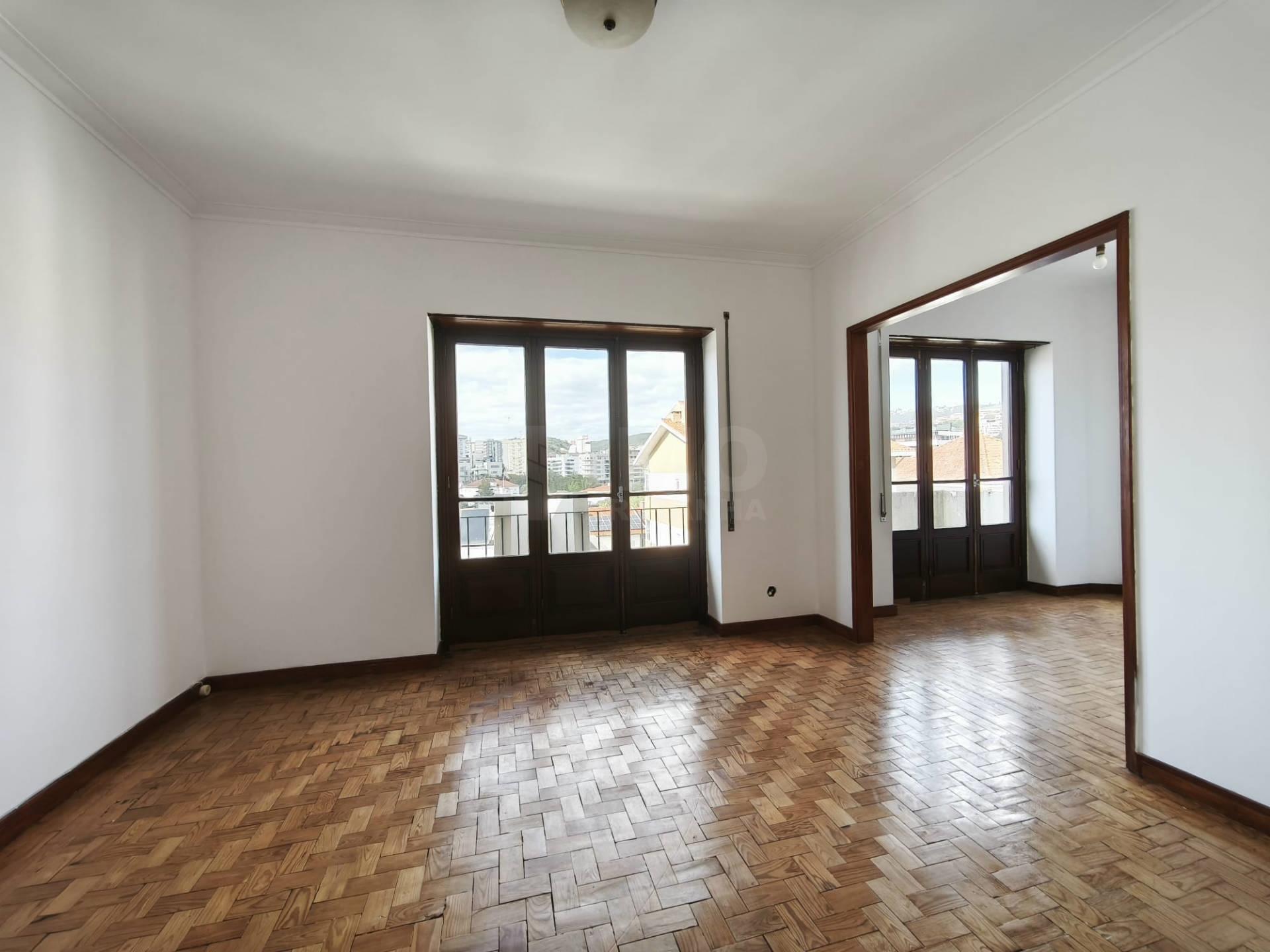 T4 - Bairro Norton de Matos | Solum – Coimbra
