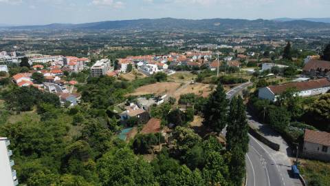 Investimento / entrada da  Covilhã - 2 Artigos Urbanos 1 - Rústico