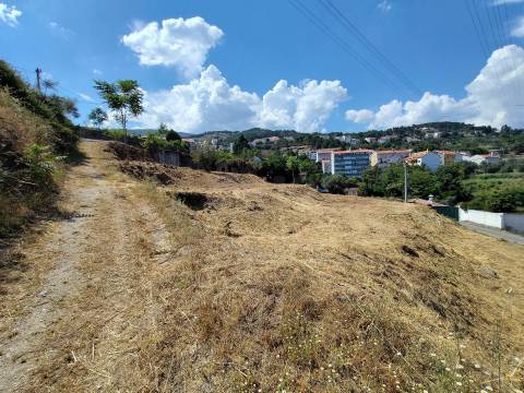 Investimento / entrada da  Covilhã - 2 Artigos Urbanos 1 - Rústico