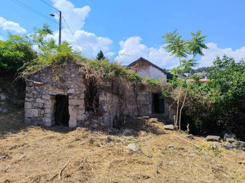 Investimento / entrada da  Covilhã - 2 Artigos Urbanos 1 - Rústico