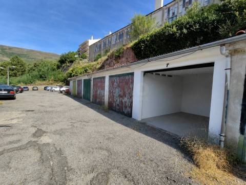 Garagem - Rua da Saudade - Covilhã