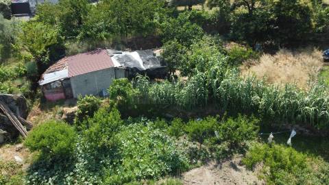 Terreno com 4.522 m² e Viabilidade de Construção - Vila do Carvalho