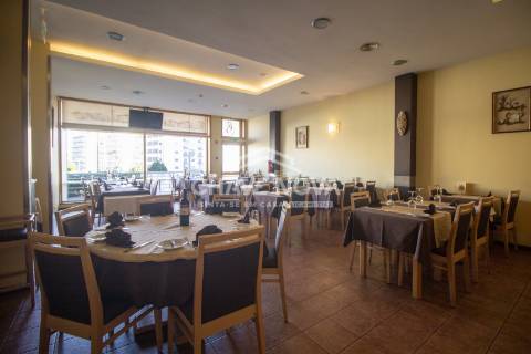 Restaurante  Trespasse em Mafamude e Vilar do Paraíso,Vila Nova de Gaia