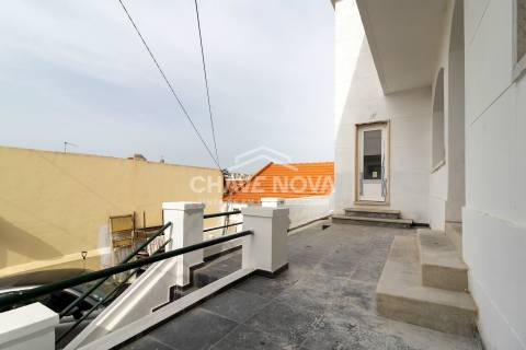 Prédio >=T10 Venda em Almada, Cova da Piedade, Pragal e Cacilhas,Almada