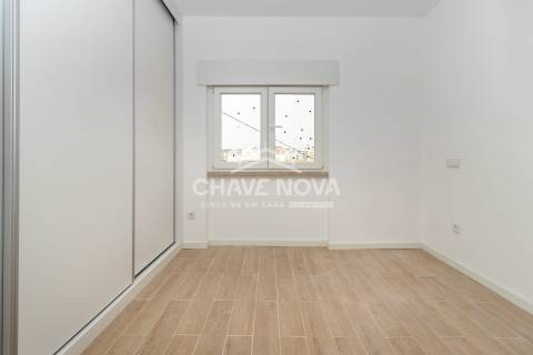 Prédio >=T10 Venda em Almada, Cova da Piedade, Pragal e Cacilhas,Almada