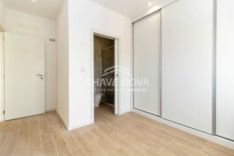 Prédio >=T10 Venda em Almada, Cova da Piedade, Pragal e Cacilhas,Almada