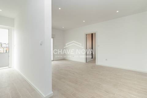 Prédio >=T10 Venda em Almada, Cova da Piedade, Pragal e Cacilhas,Almada