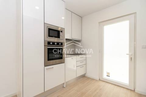 Prédio >=T10 Venda em Almada, Cova da Piedade, Pragal e Cacilhas,Almada