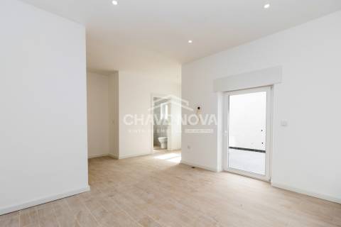 Prédio >=T10 Venda em Almada, Cova da Piedade, Pragal e Cacilhas,Almada