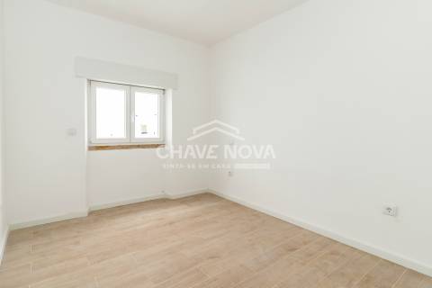 Prédio >=T10 Venda em Almada, Cova da Piedade, Pragal e Cacilhas,Almada