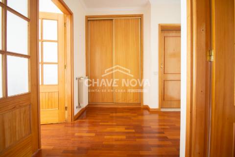 Arrenda-se T2 Mobilado em condomínio fechado,  Arcozelo (Praia da Granja)