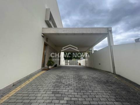 Andar Moradia T3 Venda em Fânzeres e São Pedro da Cova,Gondomar