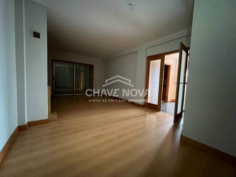 Andar Moradia T3 Venda em Fânzeres e São Pedro da Cova,Gondomar