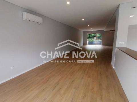 Moradia em Banda T4+1 Venda em Baguim do Monte (Rio Tinto),Gondomar