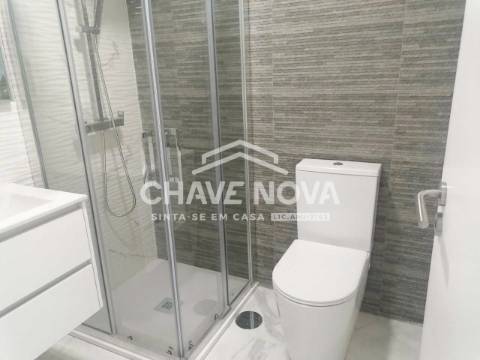 Moradia em Banda T4+1 Venda em Baguim do Monte (Rio Tinto),Gondomar