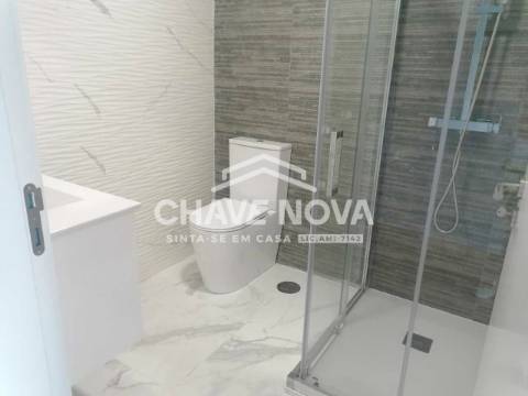 Moradia em Banda T4+1 Venda em Baguim do Monte (Rio Tinto),Gondomar