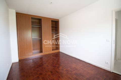 Apartamento T1 Recuado em Fânzeres, Gondomar, para venda.