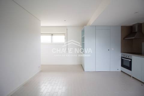 Apartamento T1 Recuado em Fânzeres, Gondomar, para venda.
