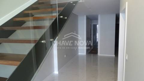 Moradia em Banda T3 Venda em Rio Tinto,Gondomar