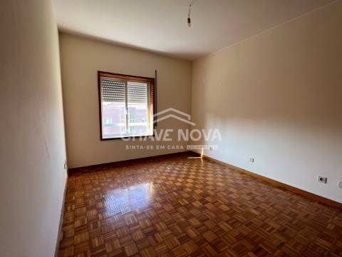 Apartamento T2 Venda em Fânzeres e São Pedro da Cova,Gondomar