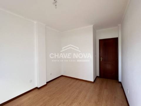 Apartamento T2 Venda em Ermesinde,Valongo