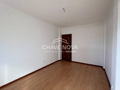 Apartamento T2 Venda em Ermesinde,Valongo