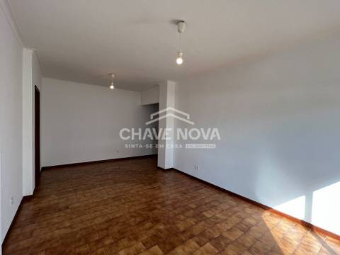 Apartamento T2 Venda em Ermesinde,Valongo
